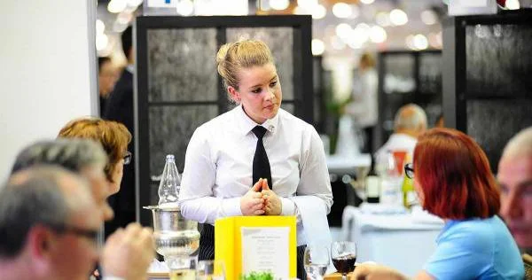you in French formal at a restaurant: vous